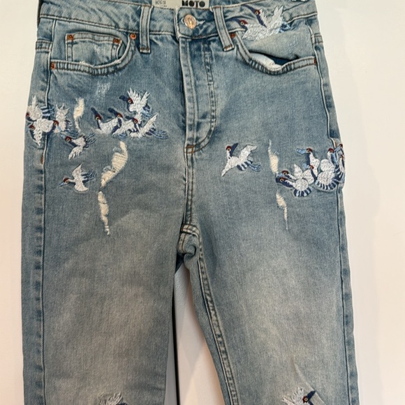 Topshop Moto Bird Embroidered Distressed Skinny Jeans Size 26 - Picture 3 of 14